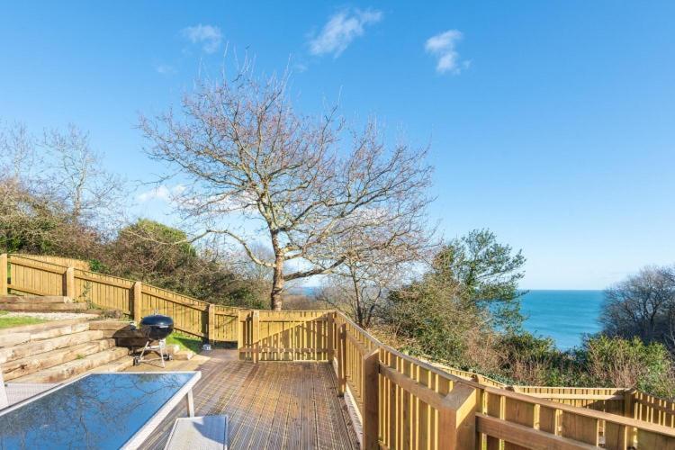 Villa Revelstoke Park House Noss Mayo Exterior foto